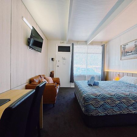 Seymour Motel Bagian luar foto
