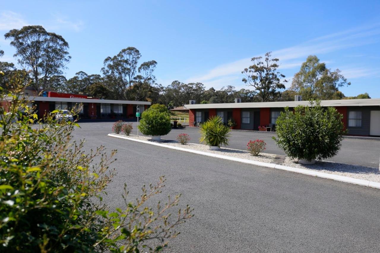 Seymour Motel Bagian luar foto