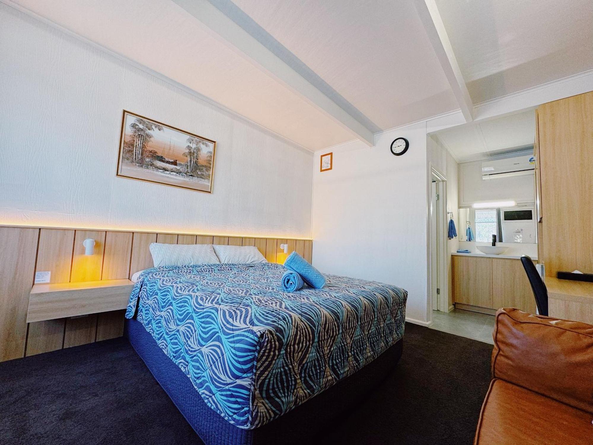 Seymour Motel Bagian luar foto