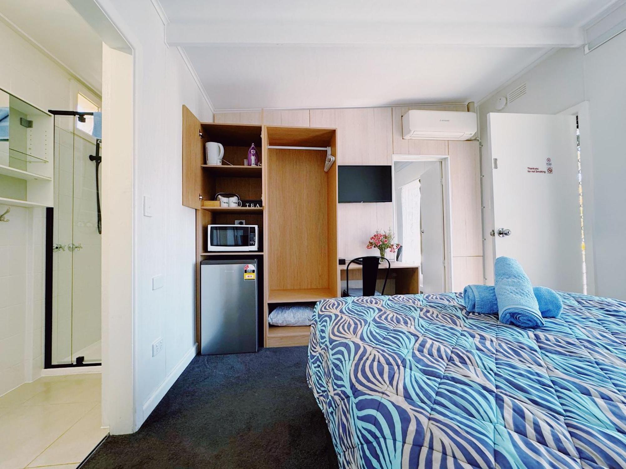 Seymour Motel Bagian luar foto
