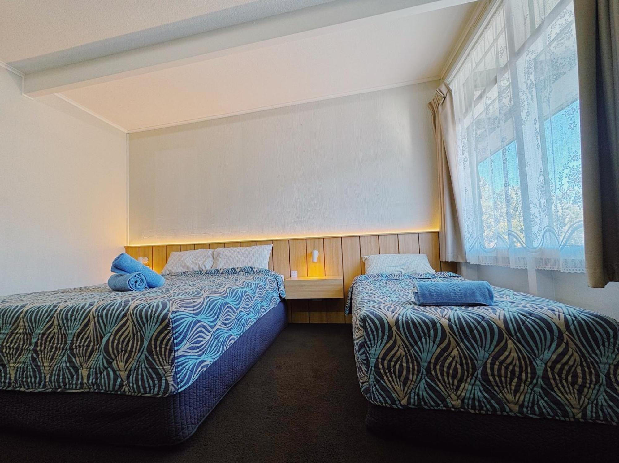 Seymour Motel Bagian luar foto