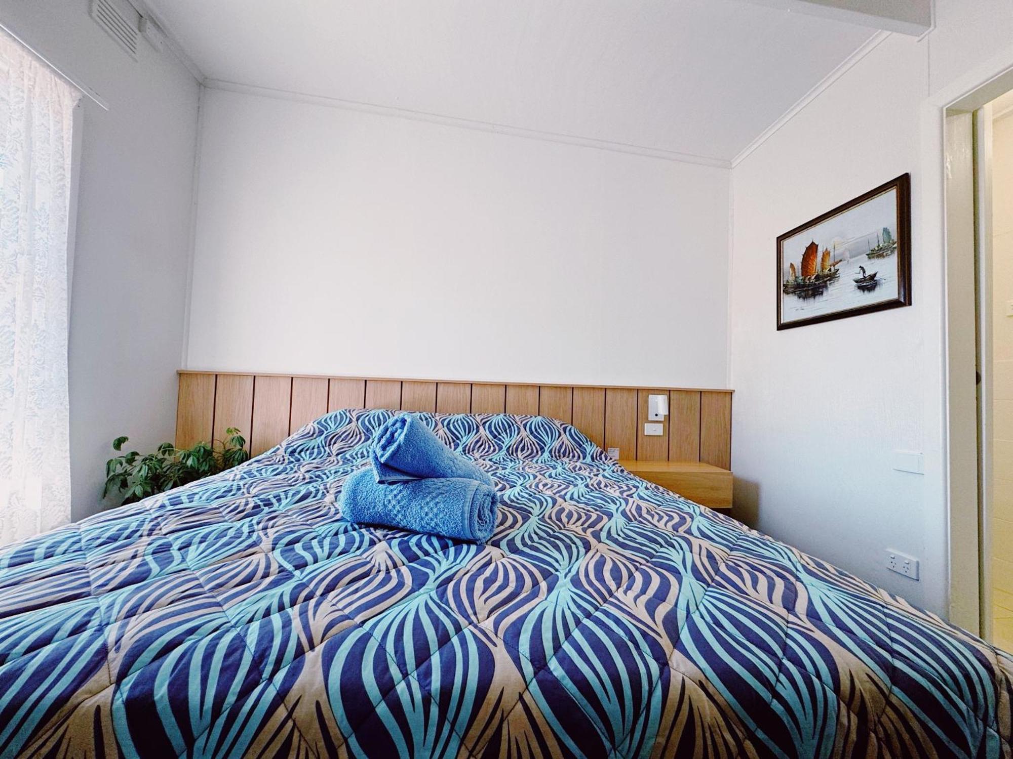 Seymour Motel Bagian luar foto